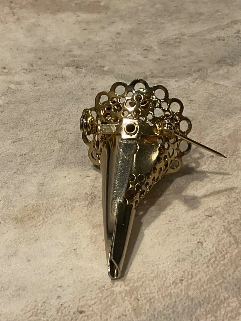 Vintage Gold-Tone Brown Crystal Bouquet Brooch Filigree